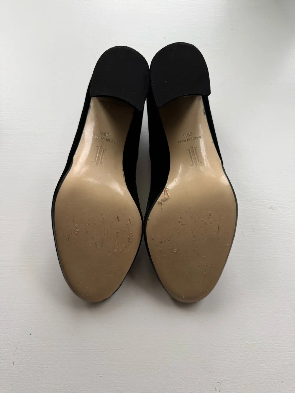 Hobbs London Aurora Velvet Mary Jane Block Heel Pumps